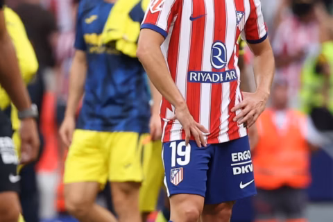 Julián Álvarez no se entrenó con el Atlético de Madrid y crece el conflicto
