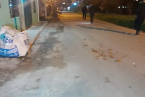 Escándalo en Victoria: hay cinco detenidos tras herir a policías en un enfrentamiento
