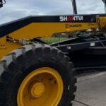 Victoria incorporó una nueva motoniveladora a su parque automotor