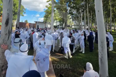 Nueva concentración se manifestará por los despidos en Granja Tres Arroyos